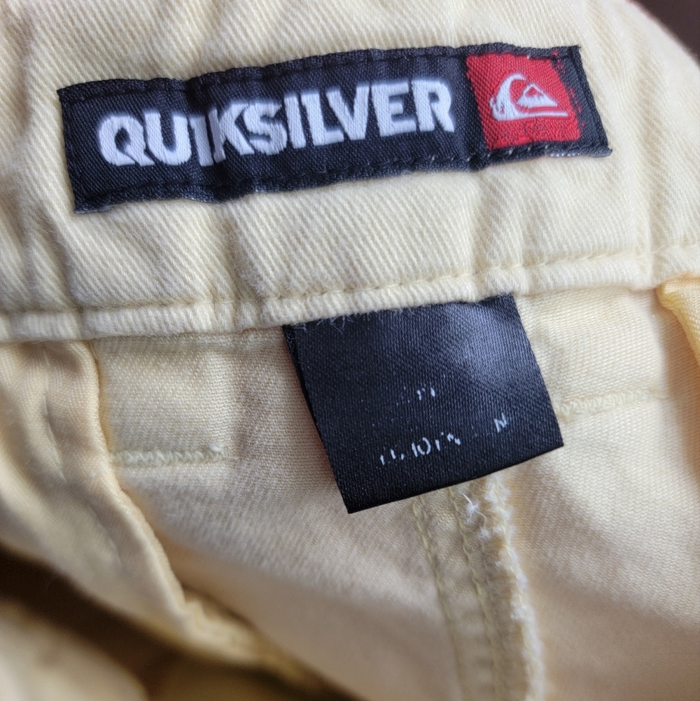 Quicksilver Shorts - Picture 3 of 4